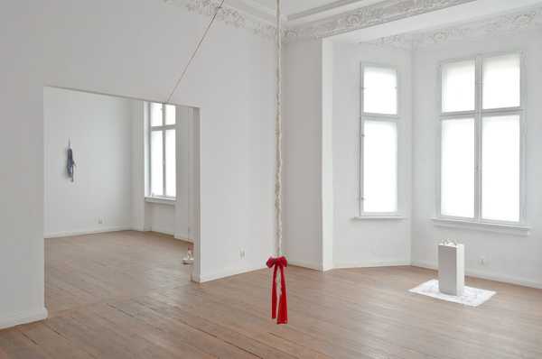 “Tfu tfu” Installation view