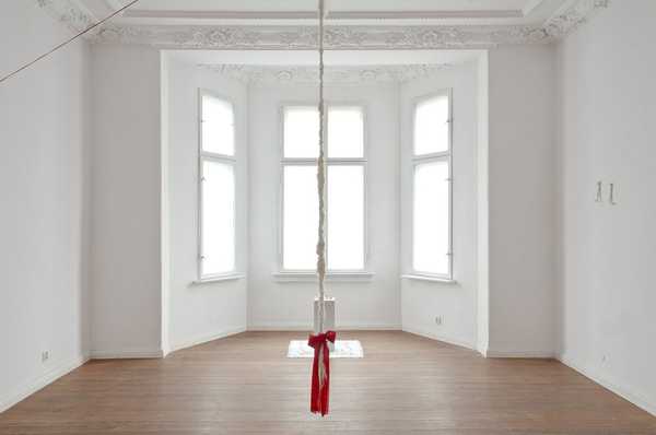 “Tfu tfu” Installation view